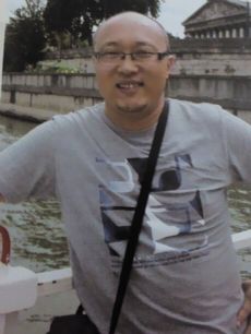 画家 孙岩 的照片，单击鼠标查看大图！