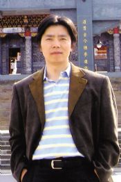 管峻老师的照片，单击鼠标查看大图！